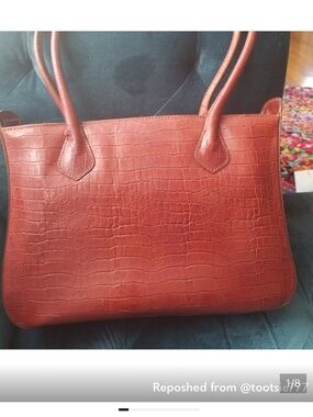 Claudia genuine leather purse made in italy
